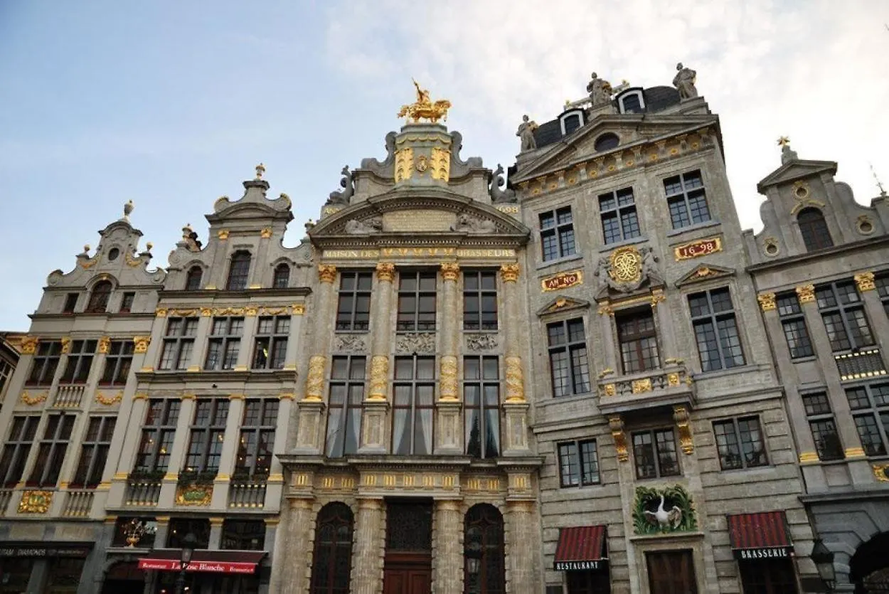 Cinquantenaire Appartement ブリュッセル アパート